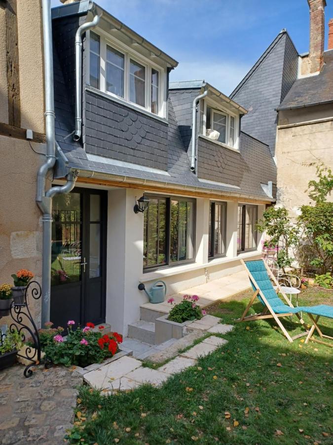 Ferienwohnung Au Puits De L'Abbaye Bourges Exterior foto