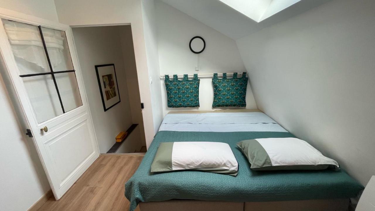 Ferienwohnung Au Puits De L'Abbaye Bourges Exterior foto