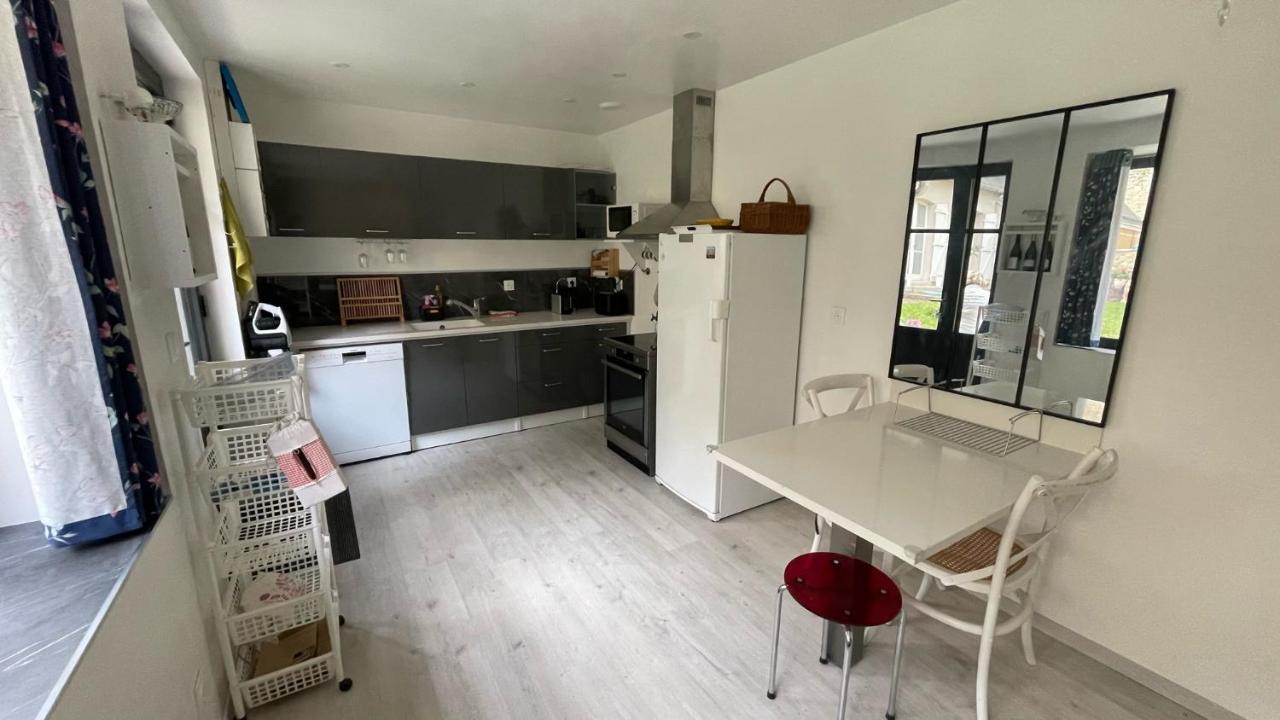 Ferienwohnung Au Puits De L'Abbaye Bourges Exterior foto